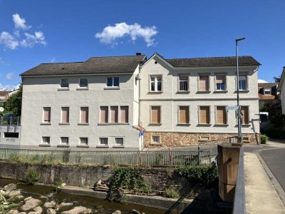 Gepflegtes Wohn-Geschäftshaus in guter Lage