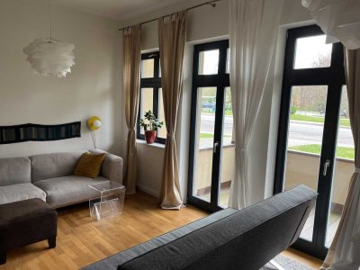 Stilvolles Wohnen in Potsdam: Großzügige 5-Zimmer-Wohnung mit Privatgarten & Design-Küche