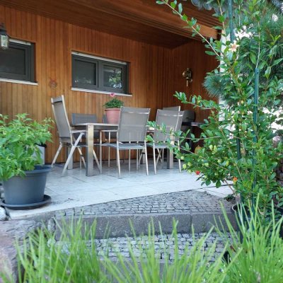 Ruhige  2,5 Zimmer-Wohnung mit Terrasse mitten in Karlsruhe