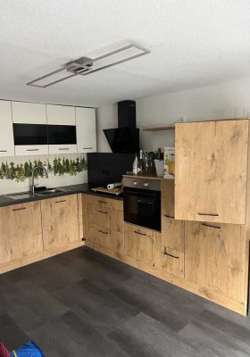 Helle 2-Zimmer Wohnung in Leverkusen-Bergisch Neukirchen mit großem Balkon