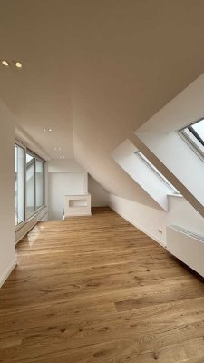 Traumhafte Altbau-Maisonette im Nordend – kernsaniert mit Dachterrasse & Skylineblick