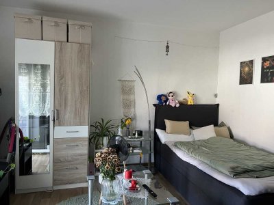 Helles, teilmöbliertes Appartement mit überdachtem Westbalkon! Ideal auch für Studenten!