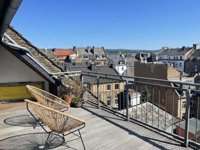 Möblierte 4-Zimmer Wohnung mit traumhafter Dachterrasse