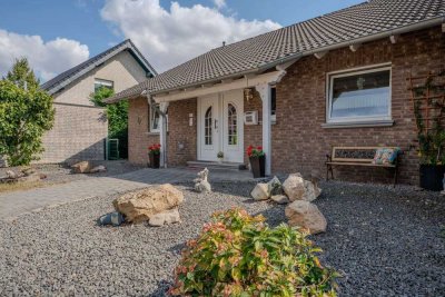 Top freistehendes Einfamilienhaus in bevorzugter Wohnlage - großes Ausbaupotenzial