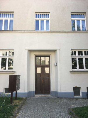 Wahren -  2 Zimmer-WE im Altbau mit Einbauküche