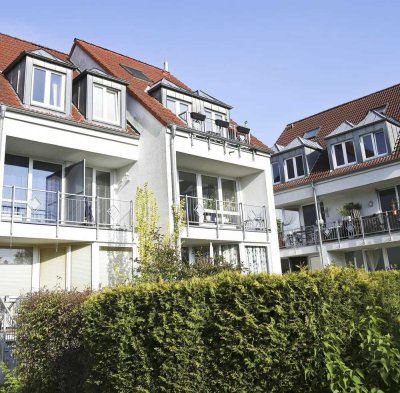 Schöne und helle Mansardwohnung mit Blick ins Grüne