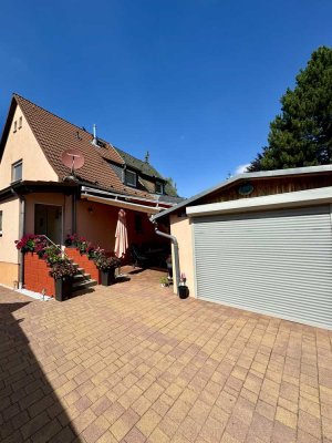 Gemütliche Doppelhaushälfte mit Dachgeschossreserve