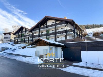 Exklusive Wohnatmosphäre: 1,5 Zimmer auf 85 qm mit großem Balkon und TG-Stellplatz