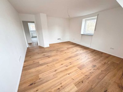 Renovierte 4 Zimmer Wohnung mit Balkon in Burgthann - Ohne Provision