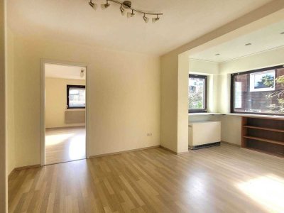 Charmantes Einfamilienhaus mit Entwicklungspotential und schönem Garten in Reichartshausen