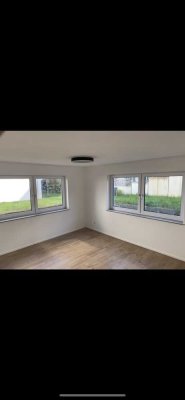 Eislingen Nord 2.5Zi Einliegerwohnung NEUWERTIG