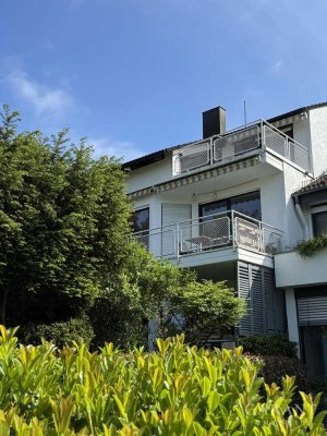 2-Familien-Reiheneckhaus mit toller Aussicht - in exklusiver Lage!