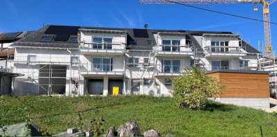 Erstbezug 4-Zi-Wohnung Wolfschlugen, Balkon in Südlage