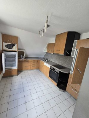 3-Zimmer Wohnung 55qm inkl. Küche + Parkplatz