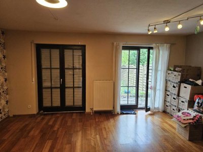 Schöne 3-Zimmer-Maisonette-Wohnung mit Terrasse, Garten und EBK in Köngernheim