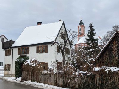 Kleines Haus mit Garten direkt am Krumbacher Stadtpark