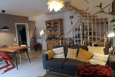 Schöne und helle 3 Zimmer Maisonette-Wohnung - modern und zentral im Saar-Karree