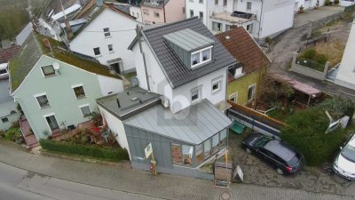 RENDITEKRACHER, 3 WOHNUNGEN, GEWERBEEINHEIT