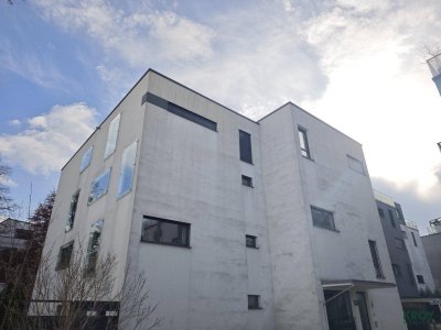 Attraktive 3-Zimmer-Wohnung mit Balkon und TG-Platz - Top Lage Nonntal
