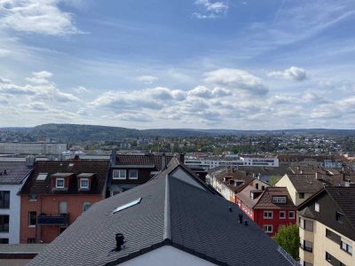 Exklusive 4-Zimmer-Penthouse Wohnung  mit Einbauküche und Blick über Pforzheim