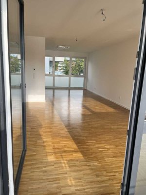 Ansprechende und neuwertige 2-Zimmer-Wohnung mit gehobener Innenausstattung mit EBK in Ronnenberg