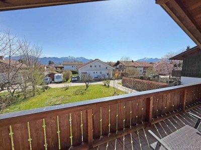 Einfamilienhaus in ruhiger und sonniger Siedlungslage von Übersee mit Blick in die Berge.
