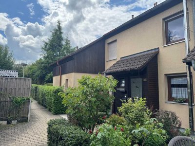Familienfreundliches Reihenmittelhaus mit grünem Garten
