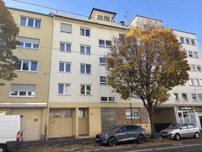 Renovierte und sofort beziehbare 3-Zimmer-Wohnung