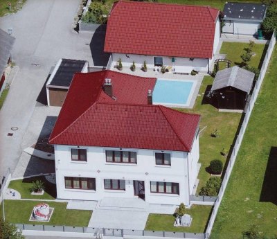 Großzügiges Ein-/ Zweifamilienhaus in 3900 Schwarzenau