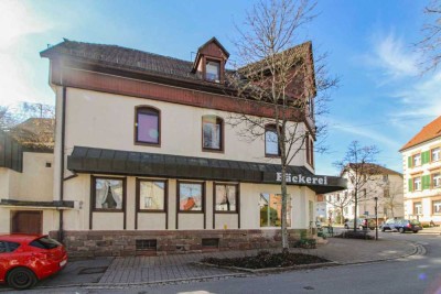 3 Wohnungen + 3 Apartments + Bäckerei im Herzen der Kurstadt Königsfeld - Um- und Ausbaupotential