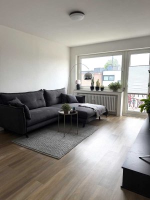 2-Zimmer-Dachgeschosswohnung mit Balkon in Duisburg-Huckingen