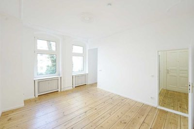 Charmante Altbauwohnung in Charlottenburg – kernsaniert & sofort bezugsfrei