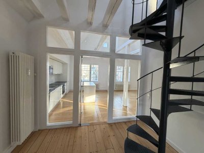 Exklusive, geräumige und neuwertige 3,5-Zimmer-Wohnung mit Balkon und Einbauküche in Karlsruhe