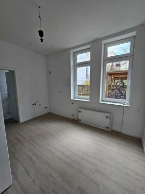 Südstadt!  Zentrale Lage! Helles 1-Zimmer-Appartement mit Tageslichtbad  für Pendler und Studierende