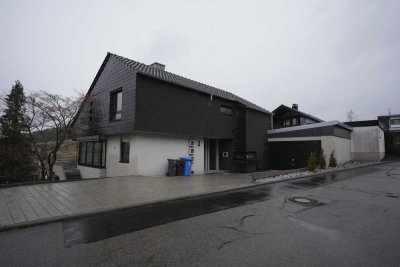 Stilvolle, vollständig renovierte 2-Zimmer-Wohnung mit Balkon und EBK in Albstadt-Lautlinge