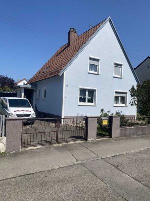 Haus von Privat in begehrter Lage von Burlafingen zu verkaufen.