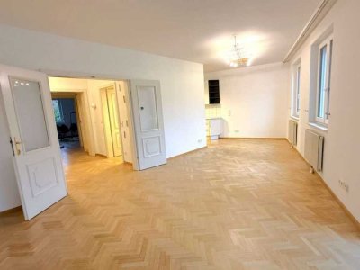 3 Zimmer Wohnung mit Balkon in München Schwabing