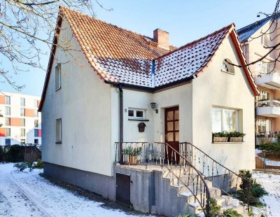 Einfamilienhaus mit Garage – nur wenige Gehminuten zum Tollensesee und ins Stadtzentrum