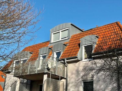 SEHR CHARMANT! 3 Zimmer Maisonettewohnung mit Balkon