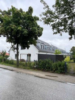 Neuwertiges 5-Raum-Reihenendhaus mit geh. Innenausstattung und EBK