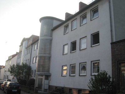 Schöne, helle 2-Zimmer-Wohnung mit Balkon in Bremen - Walle