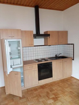 ABLÖSEFREI/ DIESE WOHNUNG WIRD DICH CATCHEN/ PUPPEN-DACHGESCHOSS-WOHNUNG PERFEKTASTRASSE 6-8 U-BAHN NÄHE