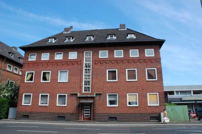 *ab sofort* Modernes Wohnen in historischem Gewand! Tolle Drei-Zimmer-Wohnung in zentraler Lage