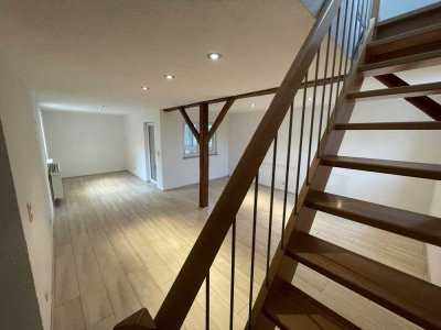 Bezugsfreie 4/5-Zimmer-Maisonette-Wohnung (134m2) + 3 Wohnungen als Kapitalanlage