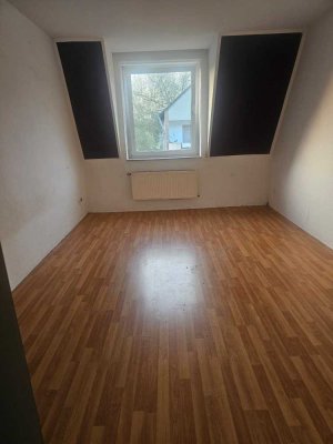 Großzügige 3-Zimmer Wohnung im 3. Obergeschoss!
