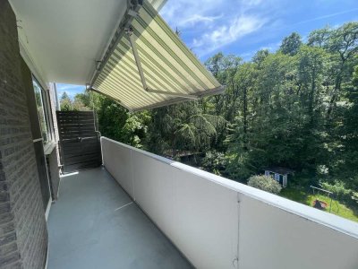 Idealer Grundriss! Renovierte 3-Zimmer-Whg mit Balkon & Garage