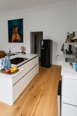 *Charmante Altbauwohnung mit Balkon – Geschmackvoll renoviert im Herzen von Derendorf*