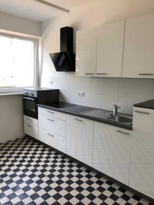 2-Zimmer, ca. 80m², EBK, Duschbad/WC, Gäste-WC, Bremen-Innenstadt