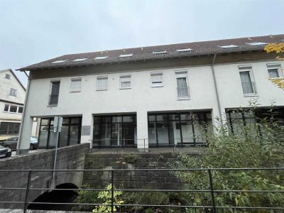 Helle Eigentumswohnung mit schöner Aussicht in ruhiger Lage