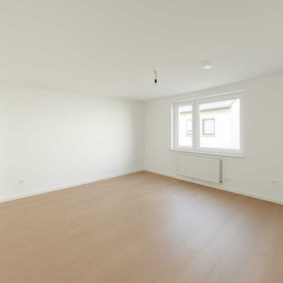 Tolle moderne Wohnung mit Einbauküche und Balkon in ruhiger Seitenstraße